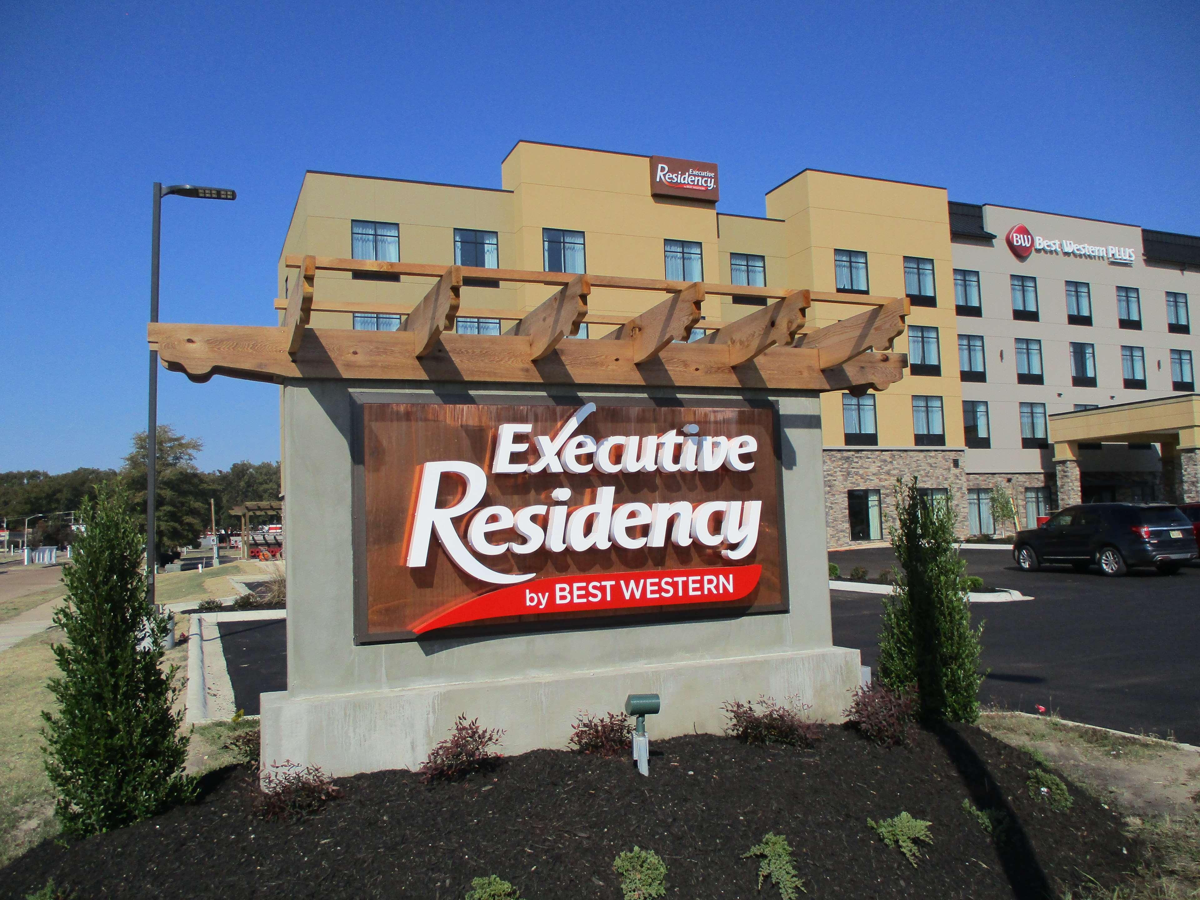 Best Western Plus Executive Residency Marion Buitenkant foto