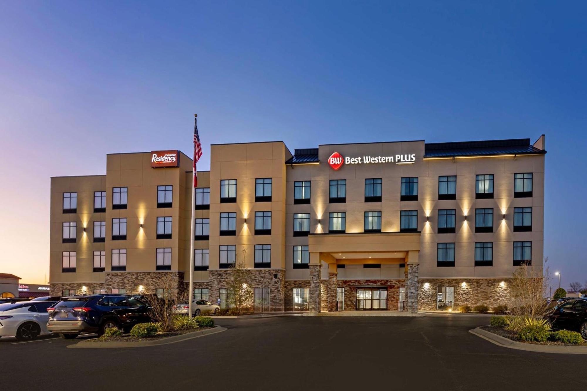 Best Western Plus Executive Residency Marion Buitenkant foto